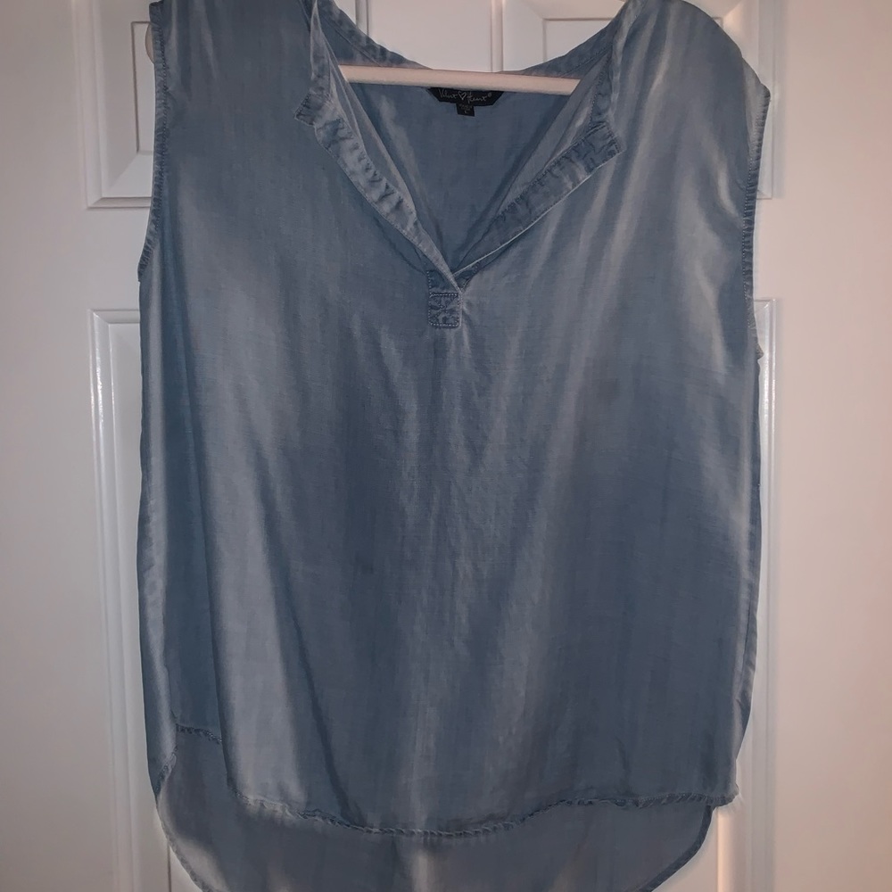 Tencel sleeveless shirt
